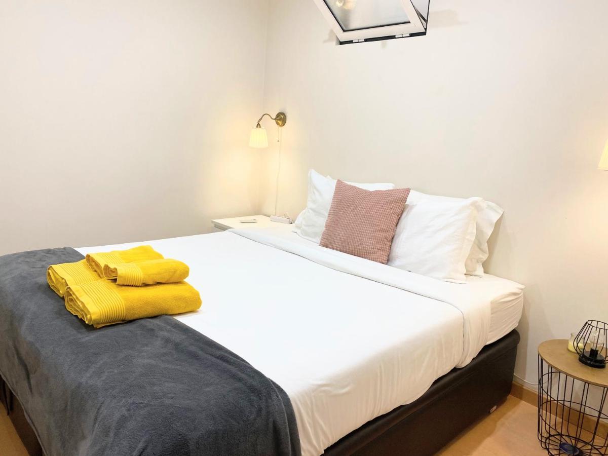 Apartment In The Center Next To The Parliament Lisbon Bagian luar foto